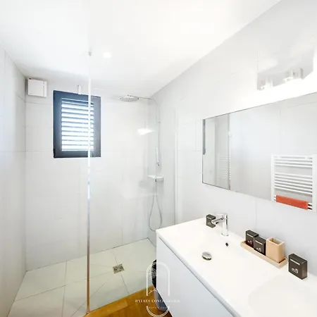 Exceptionnel Vue 360 Degres Roof Vue Clim Wifi Parking By Hc Apartment *